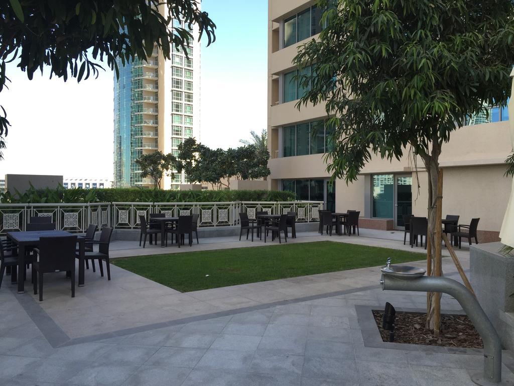 Espace Holiday Home 29 Boulevard, Downtown Дубай Стая снимка