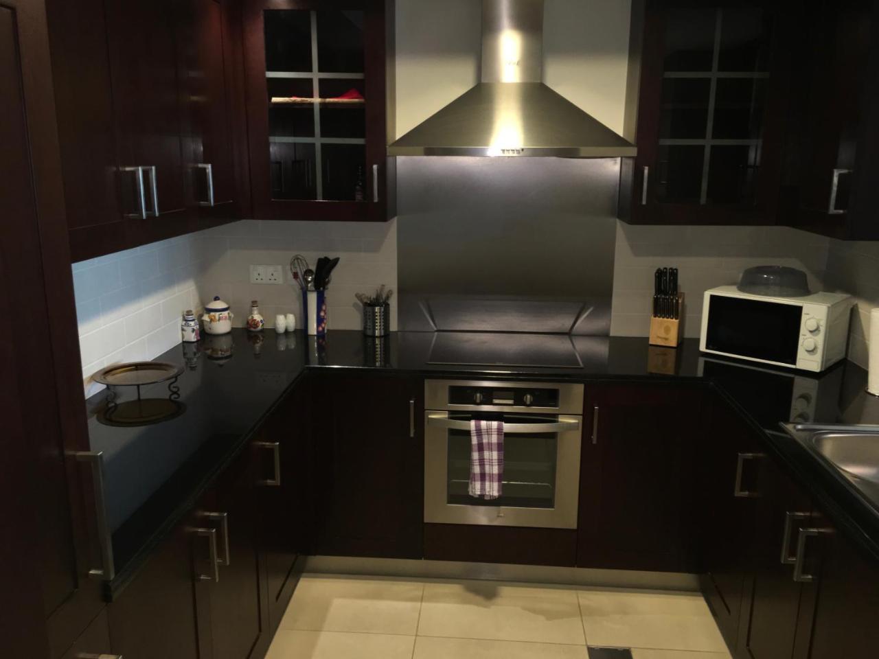 Espace Holiday Home 29 Boulevard, Downtown Дубай Екстериор снимка