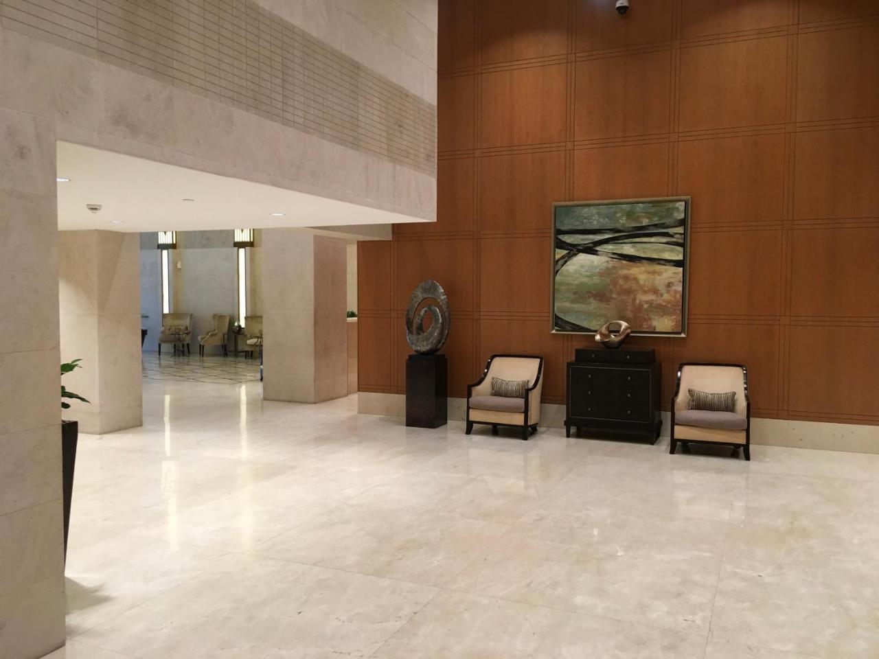 Espace Holiday Home 29 Boulevard, Downtown Дубай Екстериор снимка